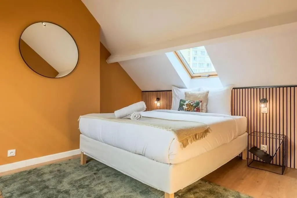 ליל Appartement 2 Chambres Proche Ecoles Et Metro דירה